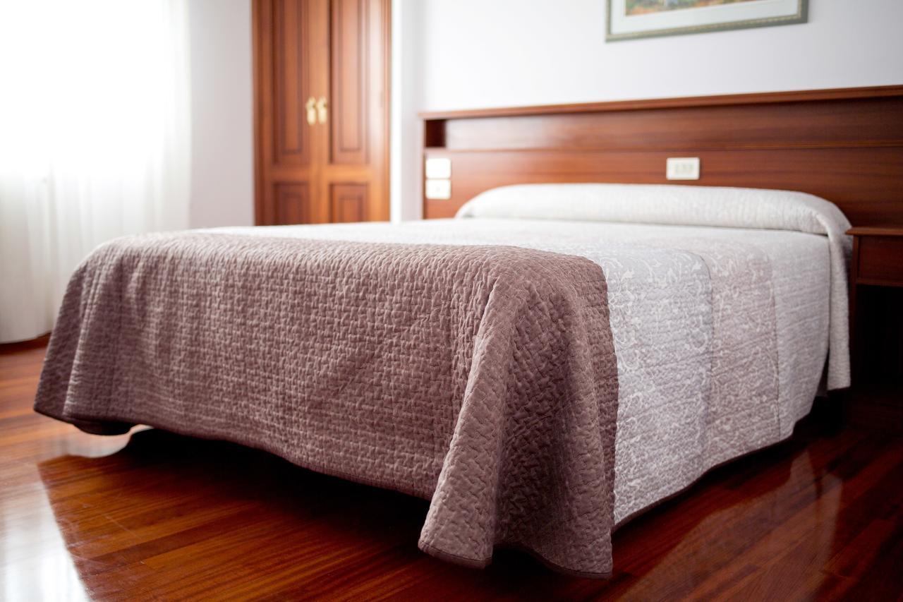 Hotel Victorino Silleda Zewnętrze zdjęcie